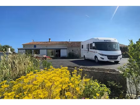 vente maison 8 pièces 166 m² à vouvant (85120)  168 500 €