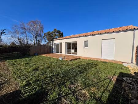 location maison 4 pièces 100m²