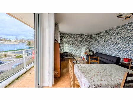 vente appartement 4 pièces  81.00m²  vaires