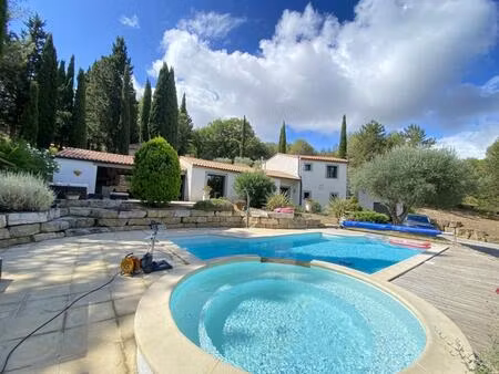 belle villa de 166 m2 avec piscine   terrain 12730 m2