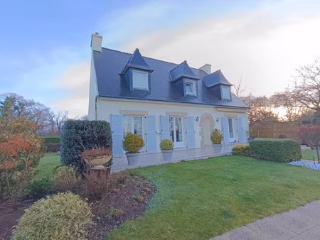 vente maison 7 pièces 145 m² à châteauneuf-du-faou (29520)  278 000 €