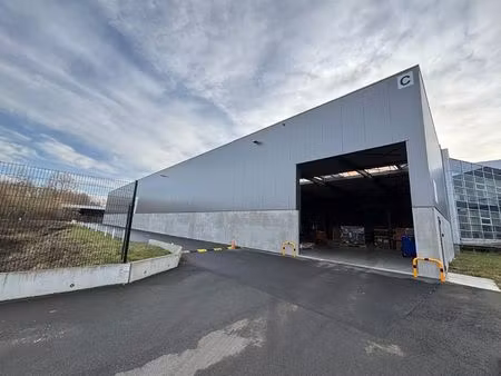 te huur logistieke loods te lier