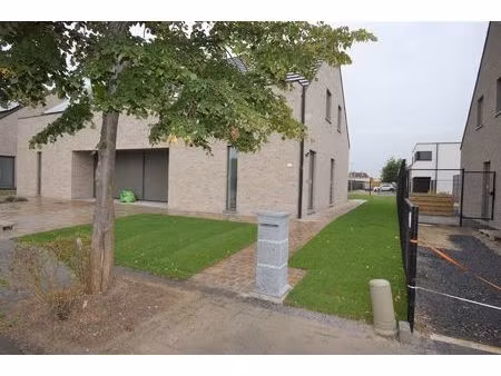 recente gezinswoning met 3 slaapkamers