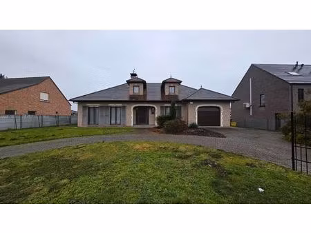 ob met 3 slpk en 2 garages te begijnendijk