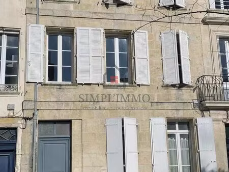 vente immeuble 10 pièces 200m2 rochefort 17300 - 483000 € - surface privée