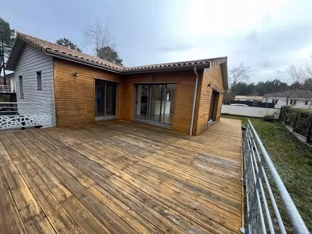 vente maison 5 pièces 98 m² à le pian-médoc (33290)  399 000 €