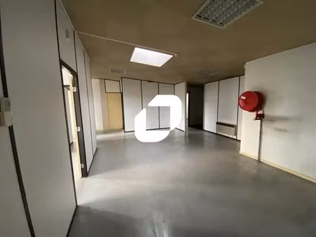 location entrepôt carbon blanc 33560