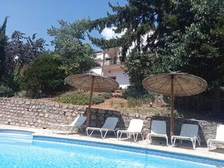 joyau rare dans le sud de la france : maison avec appartement séparé  piscine chauffée et.