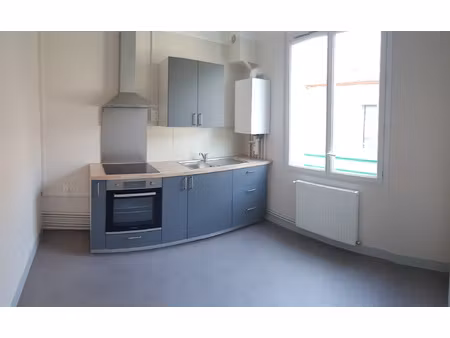 location appartement 3 pièces 54m² bourges 18000