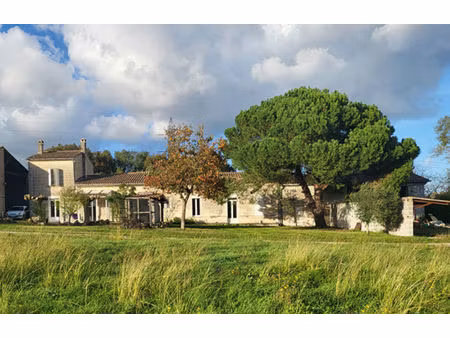 vente maison 11 pièces 252 m² tauriac (33710)