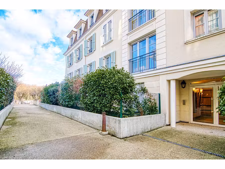 le port-marly - apt 3 pièces de 66m2 - terrasse de 33m2 + ja