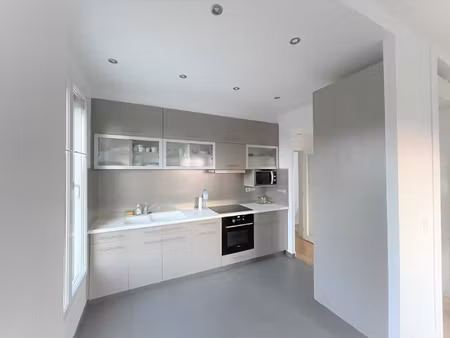 magnifique 2 pièces meublés proche gare rer c