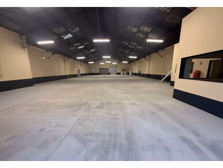 local professionnel à vendre tarbes 3 pièce(s) 700m2 315 000€