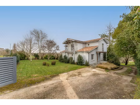 propriété contemporaine de plus de 220m2 avec panorama natur