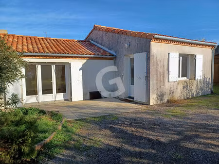 location maison 3 pièces 100m²