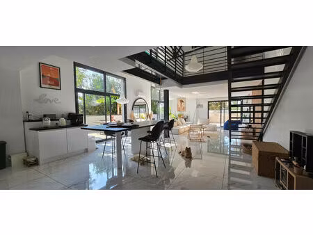 vente appartement 5 pièces 161m2 idron 64320 - 469900 € - surface privée