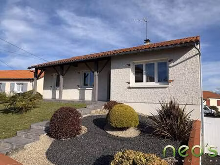 vente maison à saint-andré-de-la-marche (49450) : à vendre / 92m² saint-andré-de-la-marche