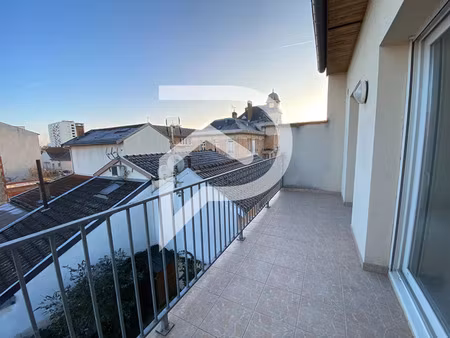 location appartement 5 pièces 70m2 bétheny 51450 - 790 € - surface privée