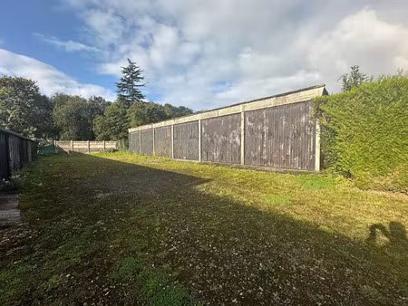 location garage box et parking à périers (50190) : à louer / 14m² périers