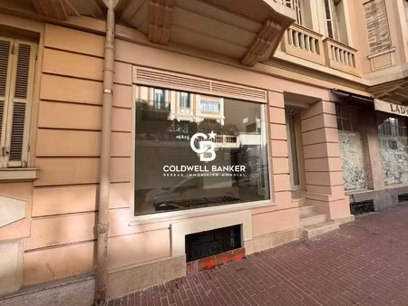 location local commercial 1 pièce