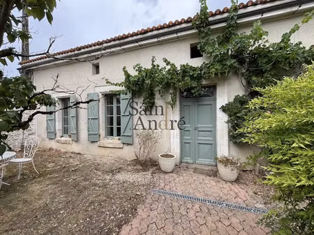 vente maison 9 pièces 330 m² à roullet-saint-estèphe (16440)  430 500 €