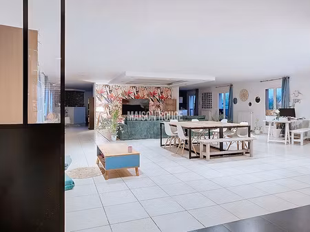 vente maison 8 pièces 417 m² à pleugueneuc (35720)  418 000 €