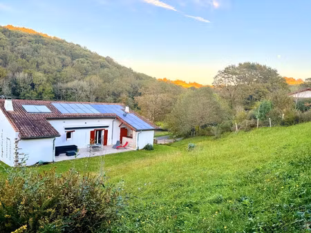 vente maison 5 pièces 158 m² à saint-palais (64120)  449 000 €