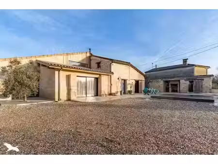vente maison 8 pièces 207 m² à saint-denis-de-pile (33910)  399 000 €