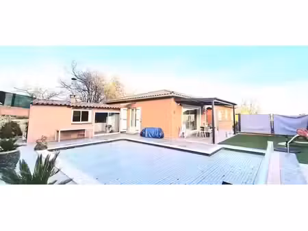 vente maison 8 pièces 175 m² à sainte-tulle (04220)  450 000 €