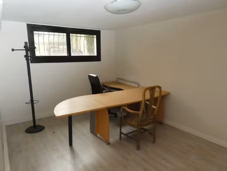 bureau 13 m2 - 500 m rer le parc saint maur