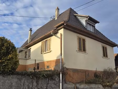 maison de caractère  4 pièces  95 m2 avec une grange sur 1143m2