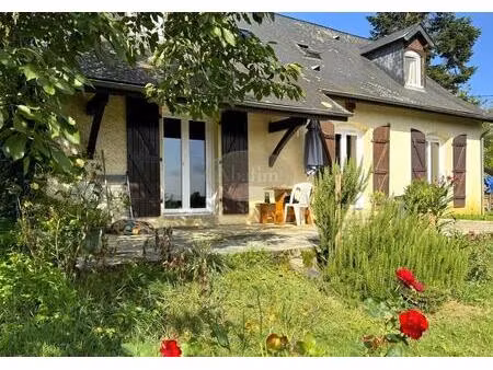 2 maisons. belle vue. au calme.