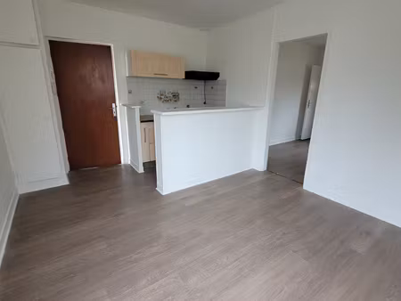 appartement à louer à verneuil-en-halatte (60)