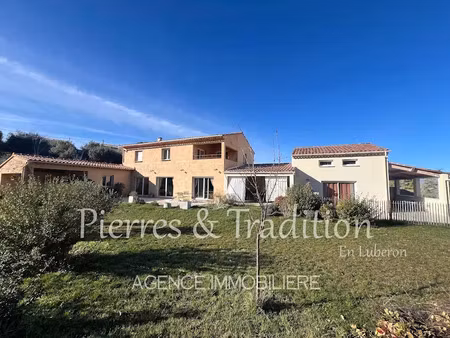 vente maison 11 pièces 294 m² à apt (84400)  695 000 €