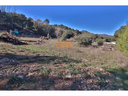 flassans sur issole: terrain constructible 2270m2