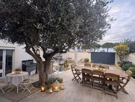 vente maison 4 pièces 120 m² à le grau-du-roi (30240)  625 000 €