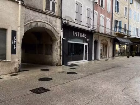 local commercial à louer