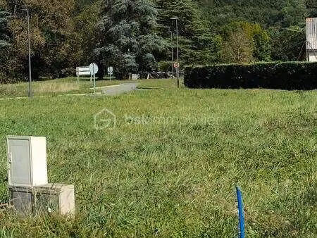 terrain constructible viabilisé à vendre