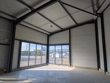 local d'activités à louer