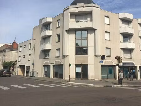 local commercial à louer