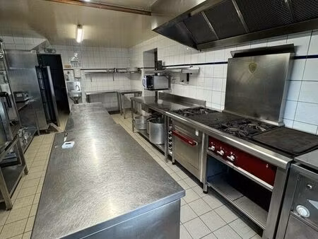 location commerce 167 m² à jatxou (64480)