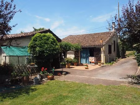 belle maison en pierre