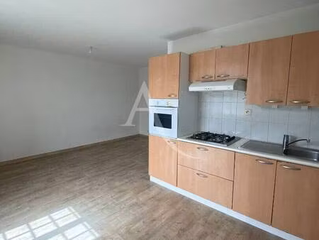 l adresse montreuil juigne