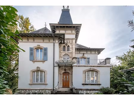 vente maison 8 pièces à saint-julien-en-genevois (74160)  2 100 000 €