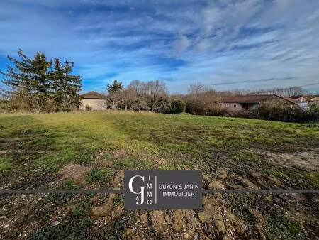 terrain constructible viabilisé à vendre