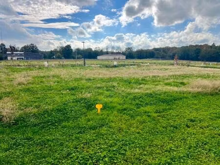 terrain constructible viabilisé à vendre