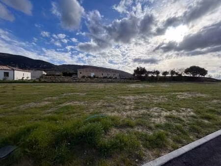 terrain constructible viabilisé à vendre