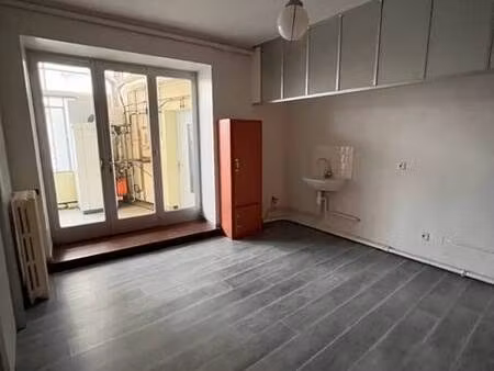 local commercial à louer