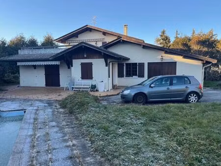 maison de 7 pièces de 176 m² à chavanod