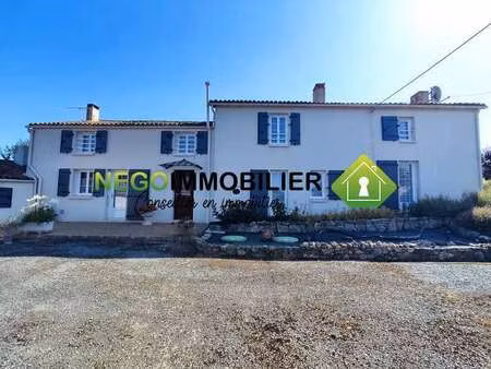 vente maison à sigournais (85110) : à vendre / 162m² sigournais